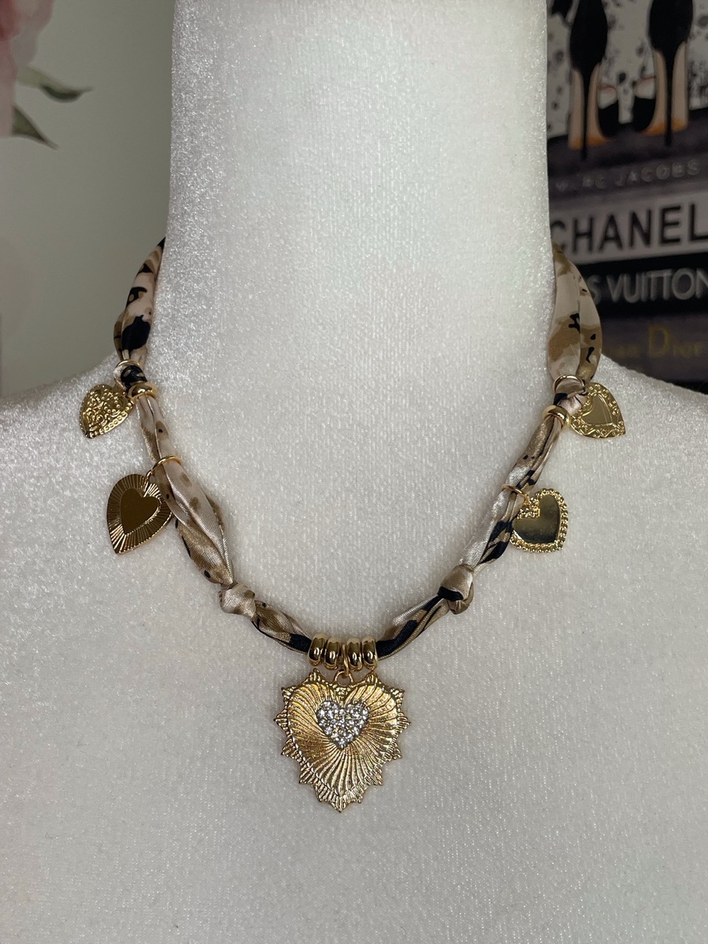 Gold Heart Pendant Scarf Necklace - Beige & Black - Picture 6 of 12
